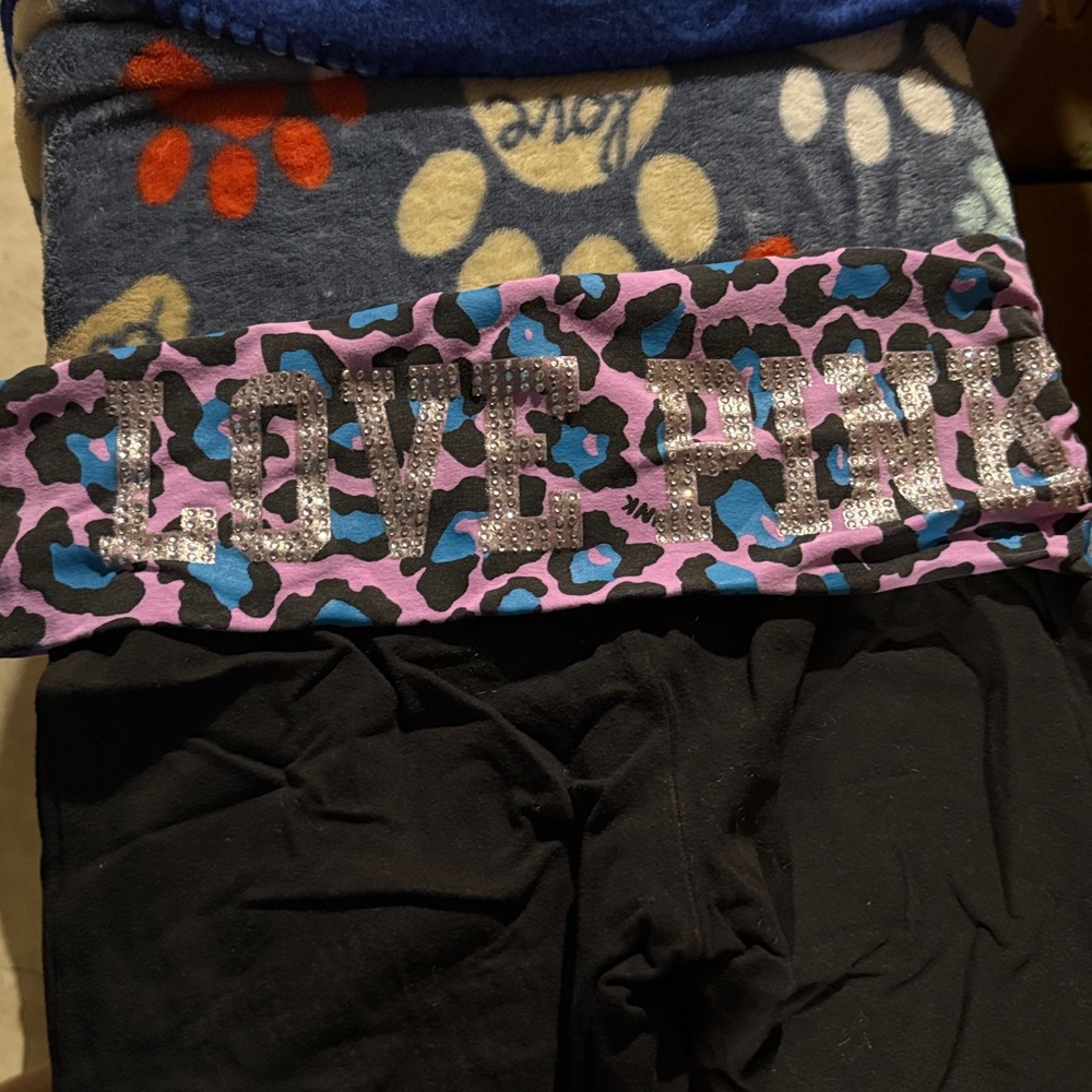 PINK Victoria's Secret Black Leggings with Pink Leopard Waistband - Picture 3 of 5